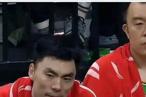 辽宁男篮惨败广厦暴露短板，韩德君含泪暗示退役