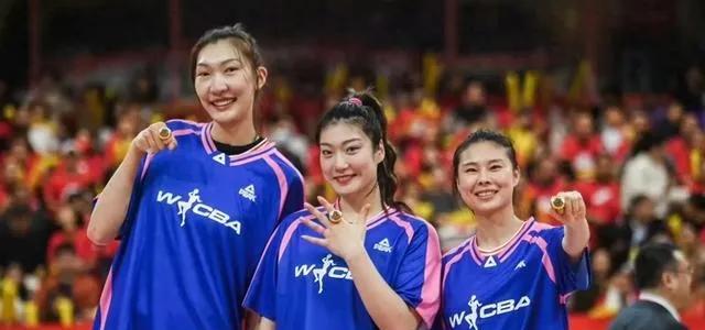 刘禹彤比赛照片