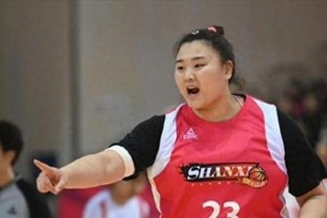 刘禹彤14分6篮板助山西女篮29分大胜石家庄