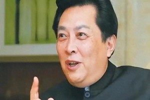 唐国强综艺认错人笑翻全场，老戏骨反差萌引热议