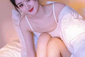 赵丽颖素白吊带写真 诠释东方明珠之美