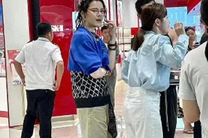 向佐谈女装争议：娱乐圈就该娱乐大家